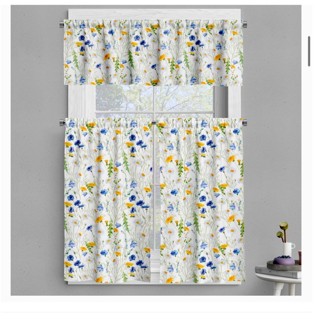 2 sets of 3 piece curtain set: 1 valance/2 cafe curtains.55”x 36” 6 piecefor $24